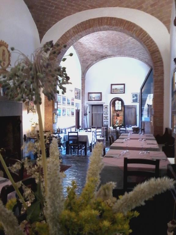 فندق Cisterna Nel Borgo Castiglione dʼOrcia المظهر الخارجي الصورة
