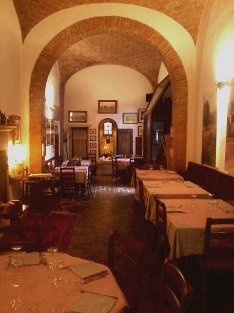فندق Cisterna Nel Borgo Castiglione dʼOrcia المظهر الخارجي الصورة
